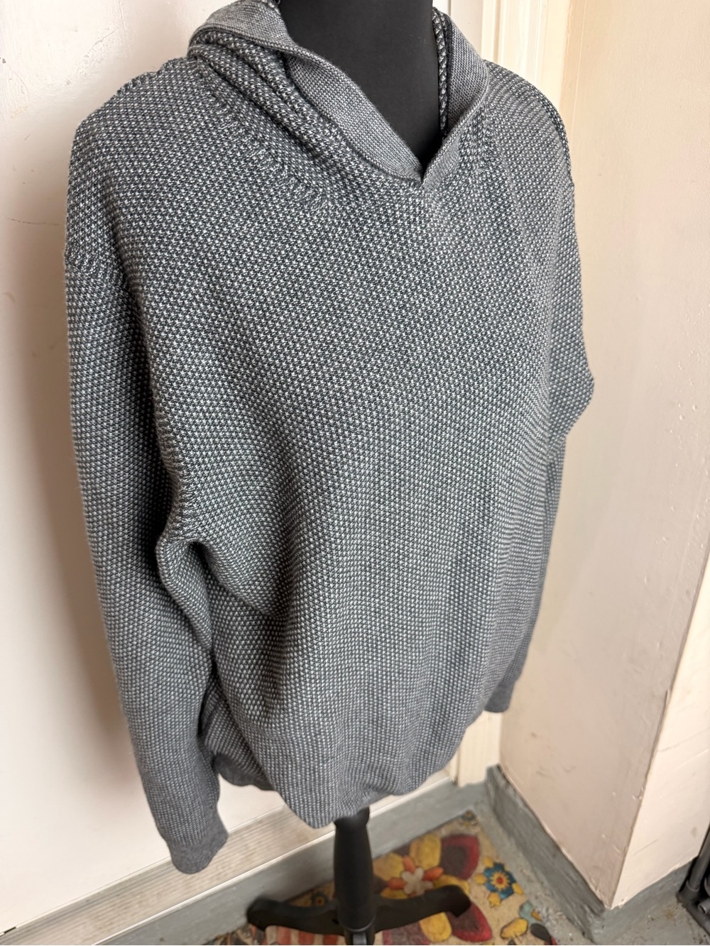 Vince Men's Gray Textured Crewneck Sweater with Hood